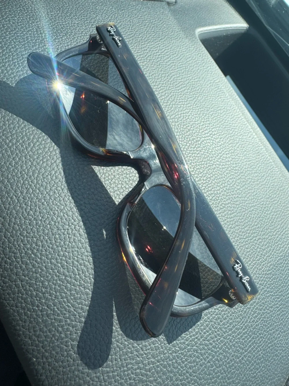 Ray ban tortoise classic sunglass used rb2283 Burbank